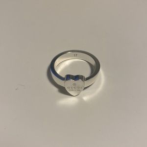 GUCCI heart ring with trademark